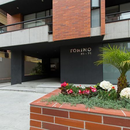 Suites Metropoli Edificio Torino Кито Екстериор снимка