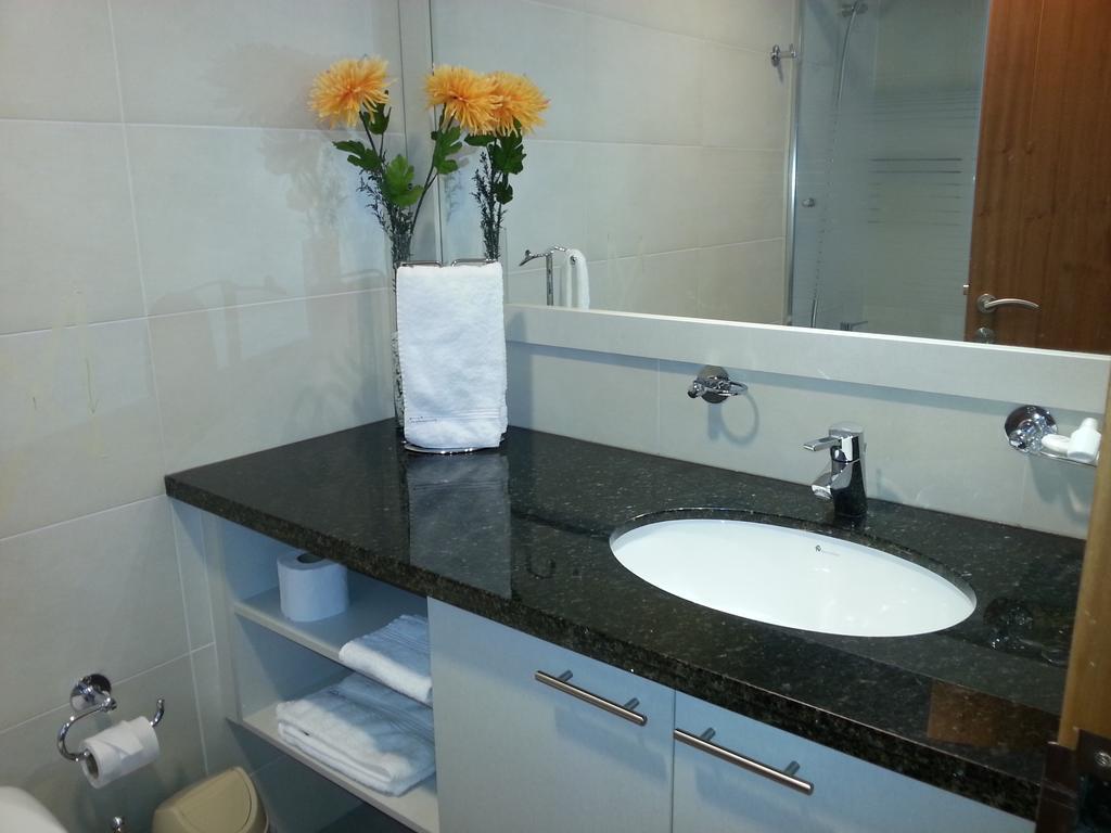 Suites Metropoli Edificio Torino Кито Екстериор снимка